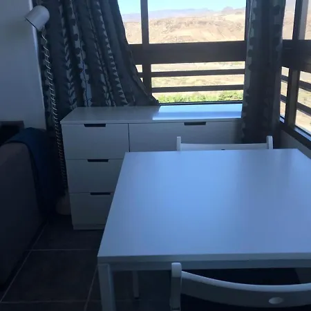 Renovated Near The Sea Apartment