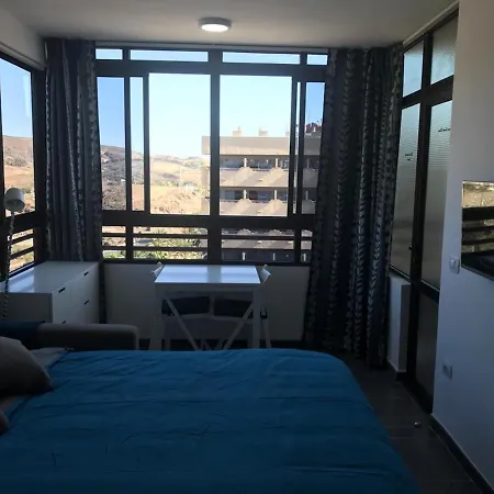 Renovated Near The Sea Apartment *