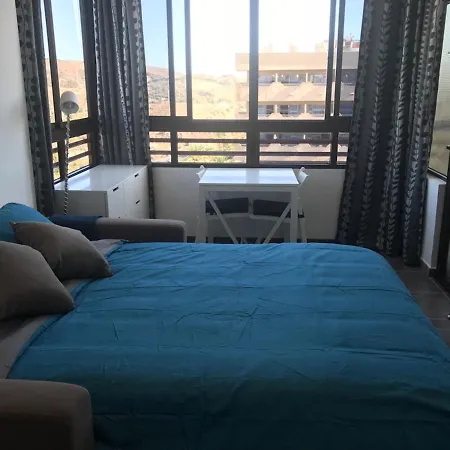 Renovated Near The Sea Apartment