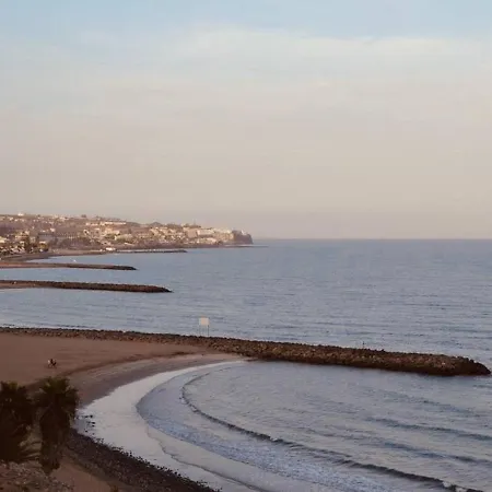 Renovated Near The Sea Apartment *