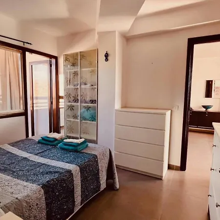 Renovated Near The Sea Apartment *